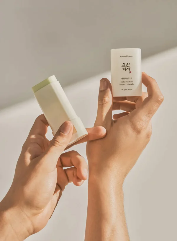 Matte Sun Stick Mugwort + Camelia 18g - Beauty of Joseon