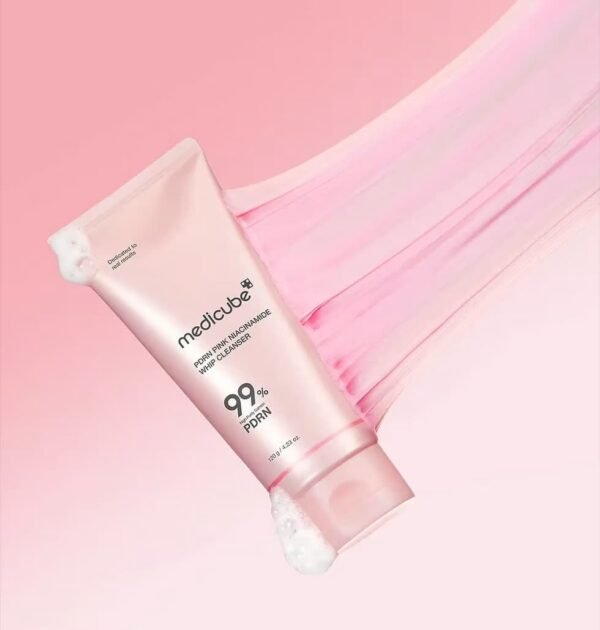 IMG_0628.jpeg PDRN Pink Niacinamide Whip Cleanser 120ml - Medicube