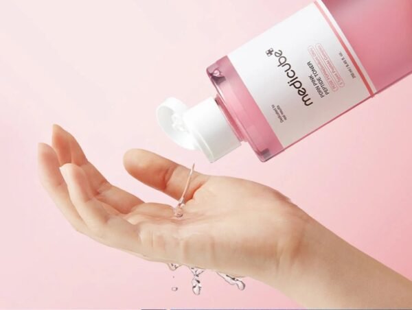 IMG_2919.jpeg PDRN Pink Cica Soothing Toner 250ml - Medicube