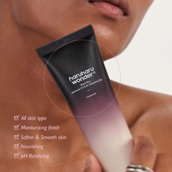 Black Rice Moisture 5.5 Soft Cleansing Gel 100ml - HaruHaru Wonder