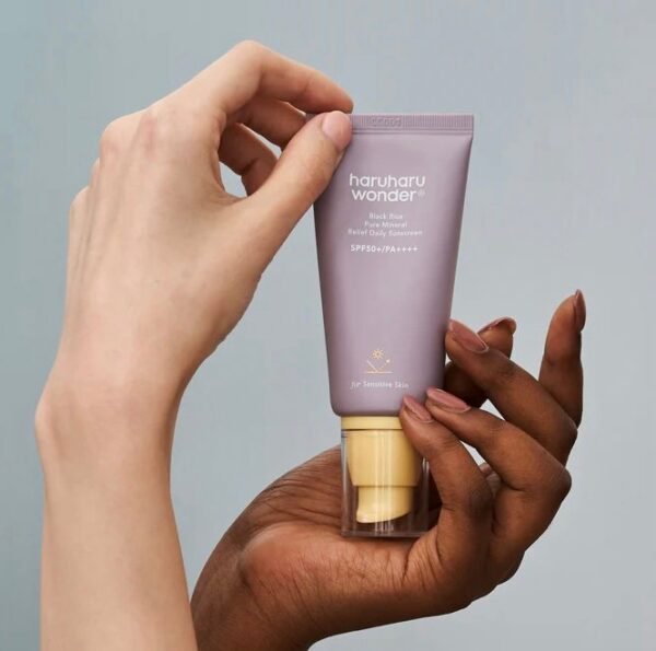 Black Rice Pure Mineral Relief Daily Sunscreen - HaruHaru Wonder