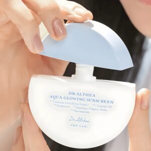Aqua Glowing Sunscreen 45ml - Dr Althea
